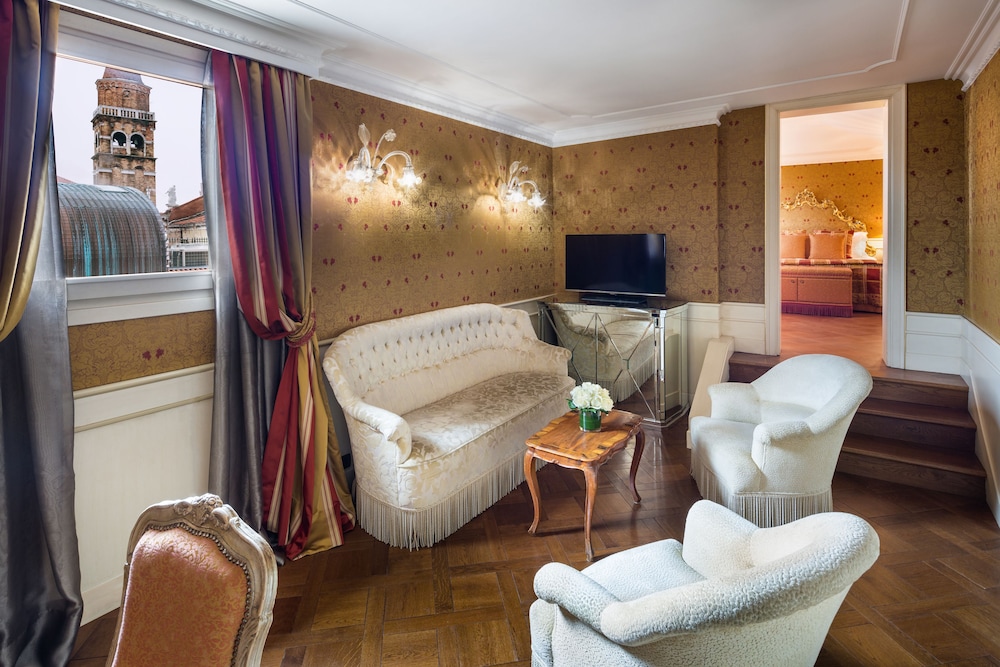 Goldoni Family Suite (Non Smoking) thumbnail 5
