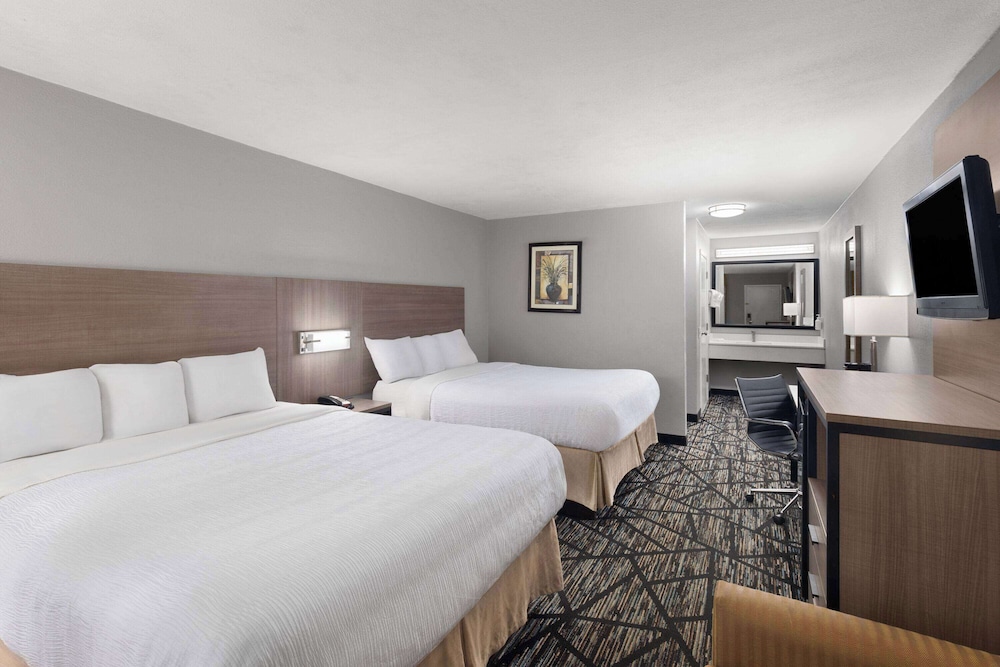 Room, Accessible - Photo 1