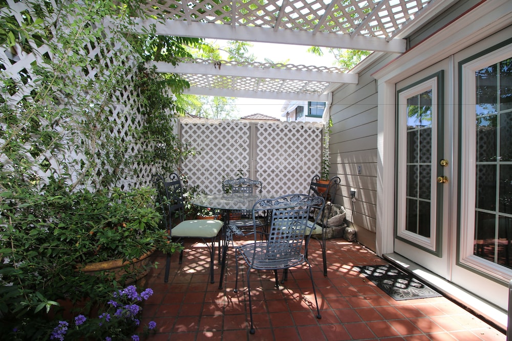 Prospector Room - Pet Friendly photo 3