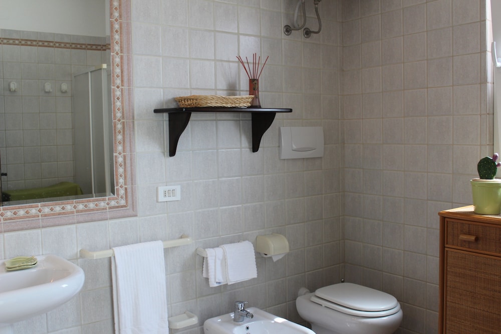 Grand Suite, 1 Bedroom, Annex Building photo 3