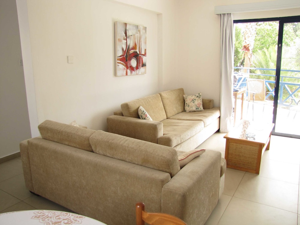 Apartment, 1 Bedroom, Pool Access photo 3