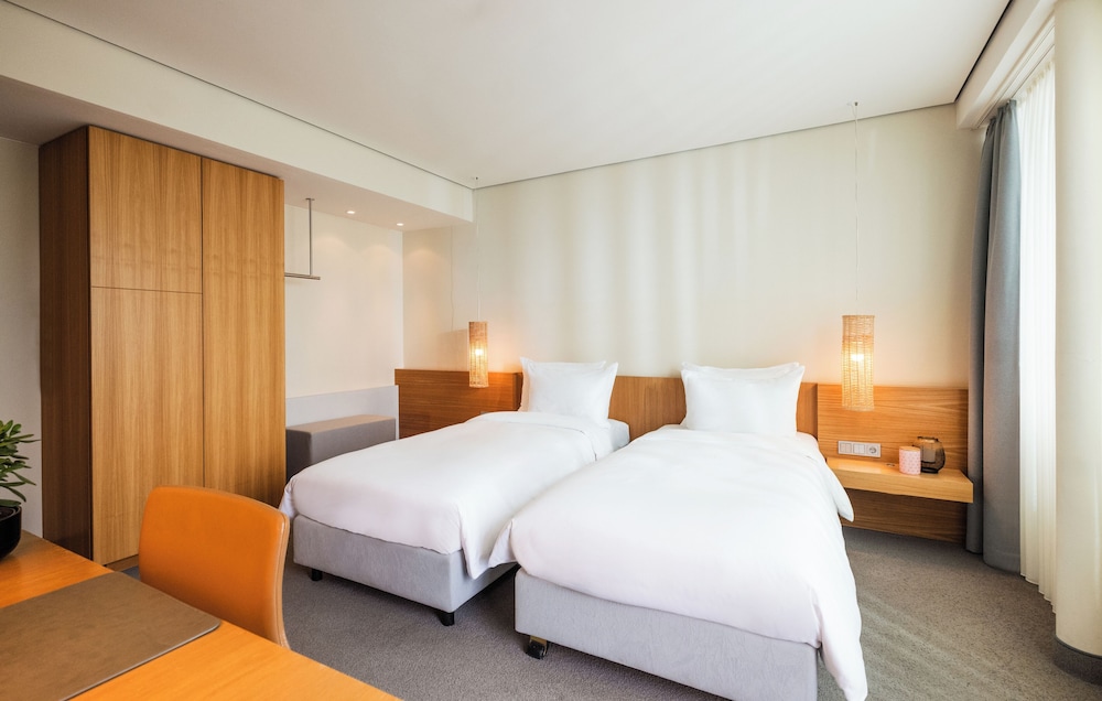 Room, 2 Twin Beds (High Floor)
