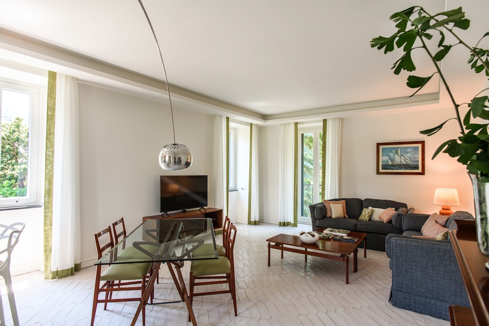 Apartment (Gingko)