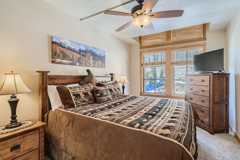 Condo, 1 Bedroom photo 1