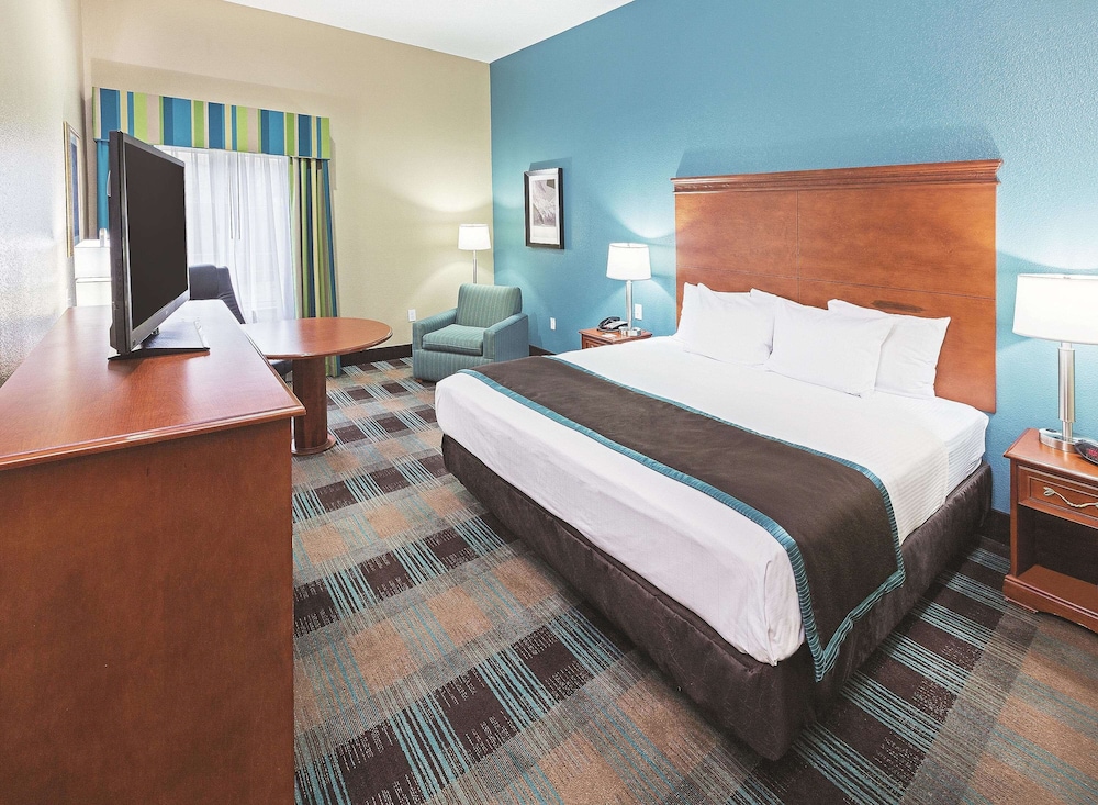 Room, 1 King Bed, Non Smoking - Photo 1