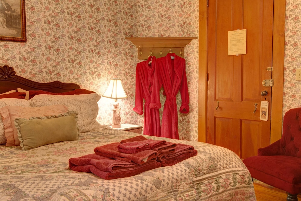 Mauve Room photo 2