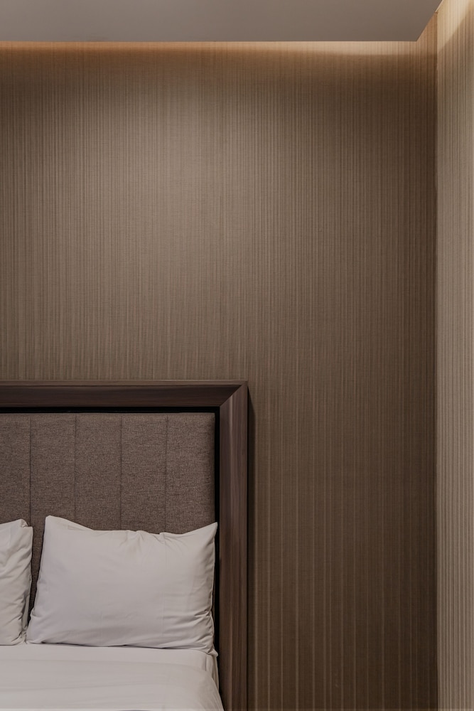 Deluxe Room - Photo 8