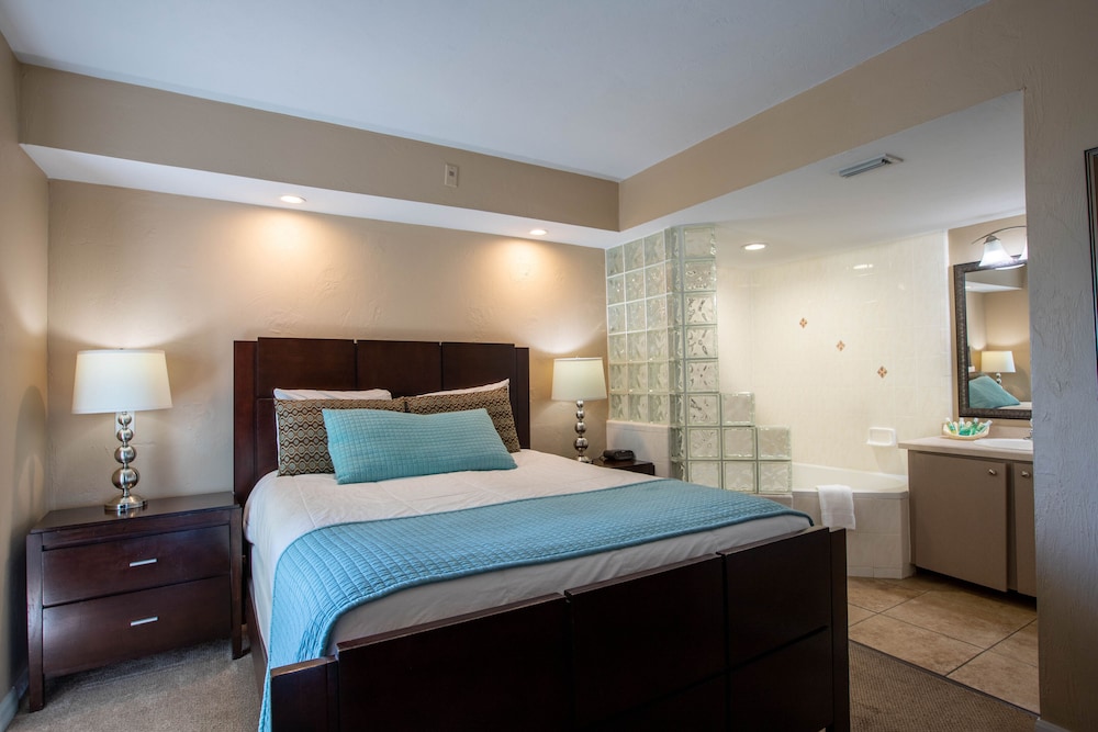 Apartment, 2 Bedrooms, Partial Ocean View - Photo 3