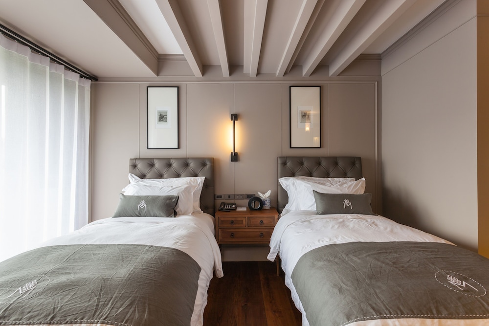 Superior Twin Room photo 2