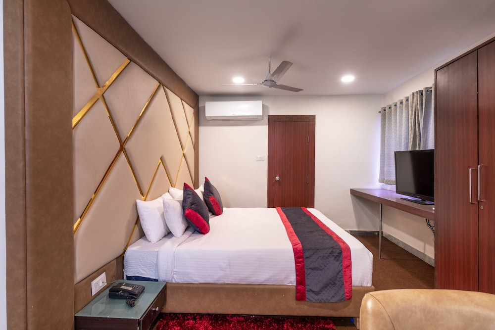 Deluxe Room - Photo 3