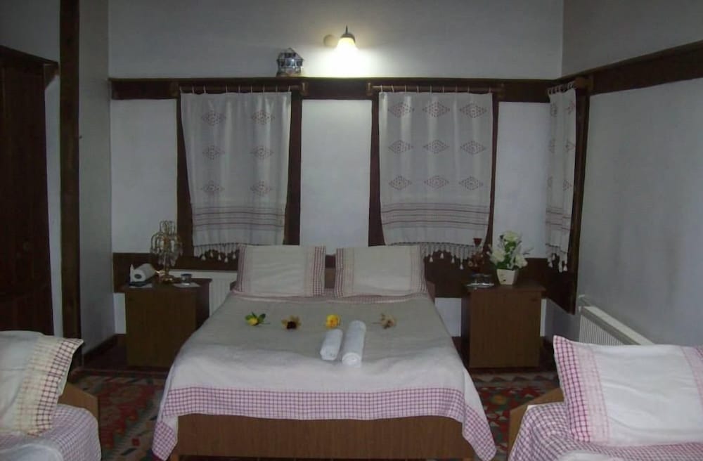 Triple Room, Garden View photo 2