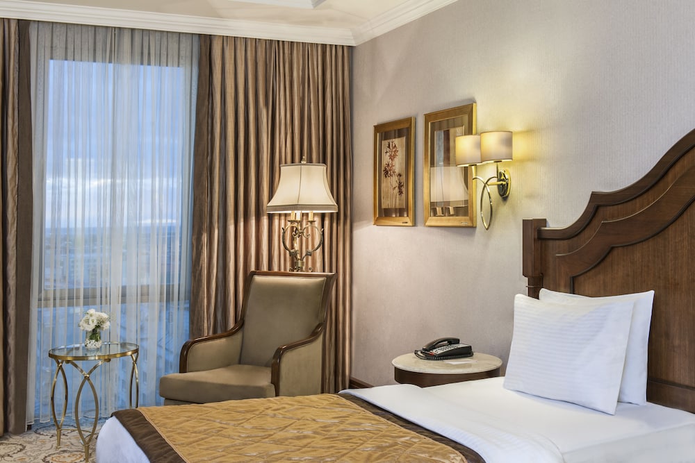 Superior Room with 2 Single Beds photo 2