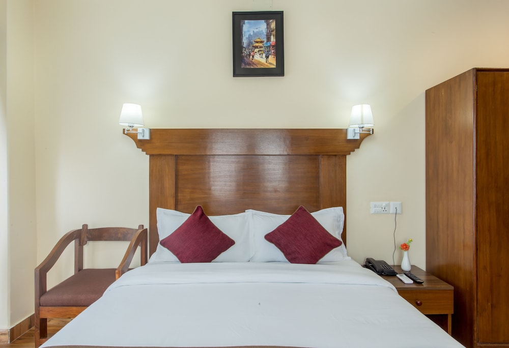 Deluxe Double Room, Balcony - Photo 11