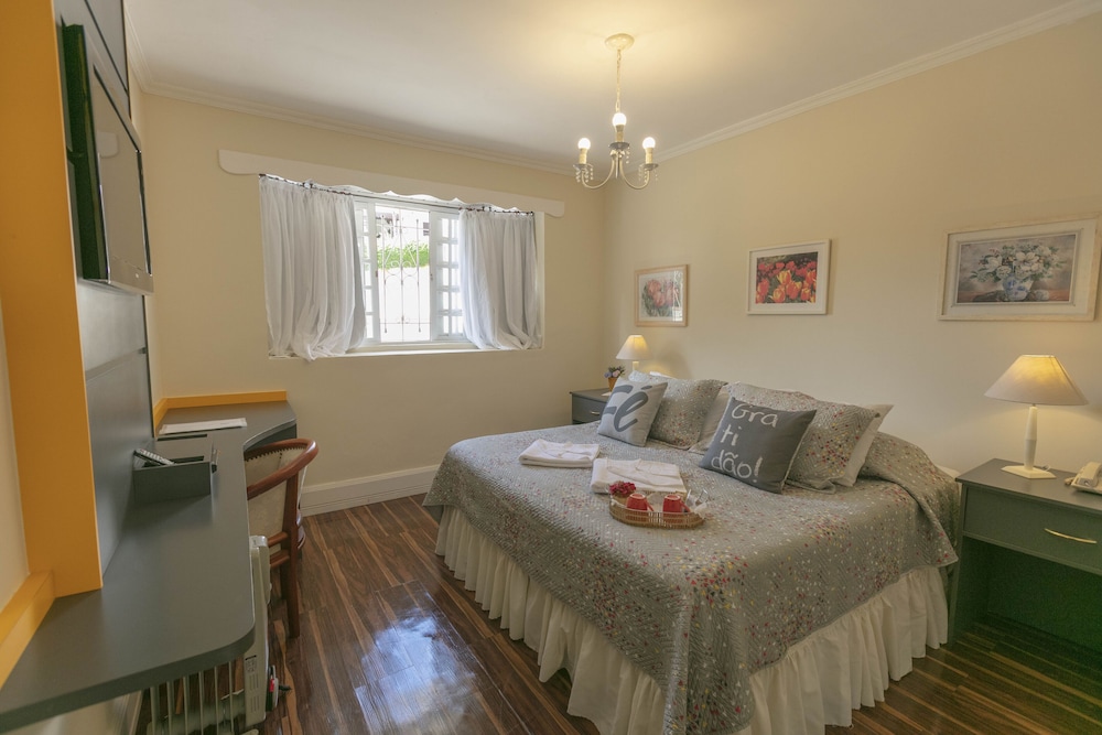 Quarto Standard Duplo