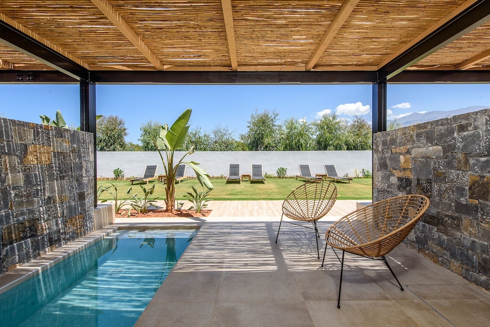 Superior Triple Room, 1 Queen Bed with Sofa bed, Private Pool, Garden View