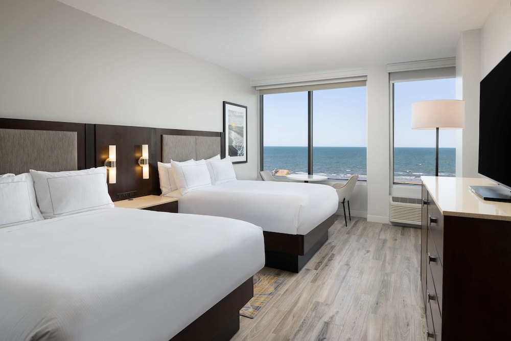 Premium Room, 2 Queen Beds, Bay View
