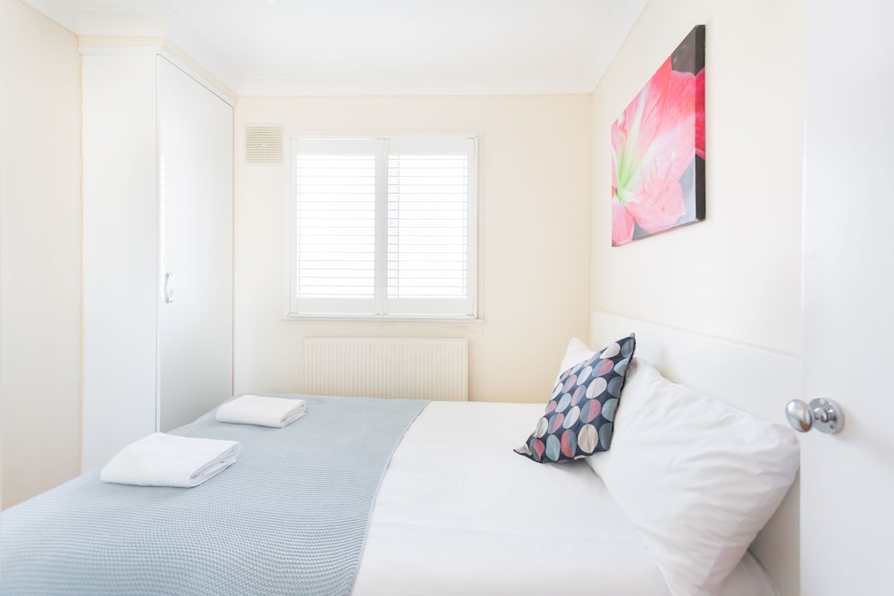 Apartment, Ensuite (5) photo 2