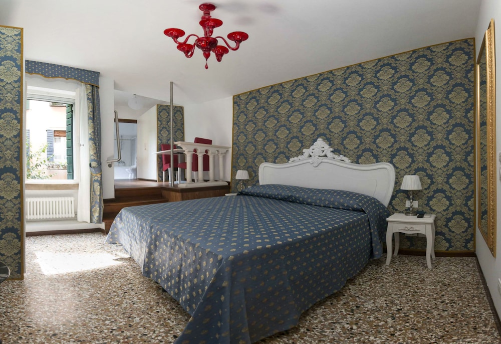 Superior Room photo 2