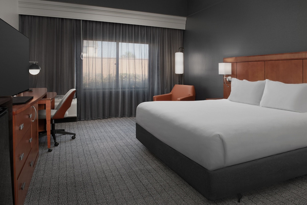 Room, 1 King Bed - Photo 1