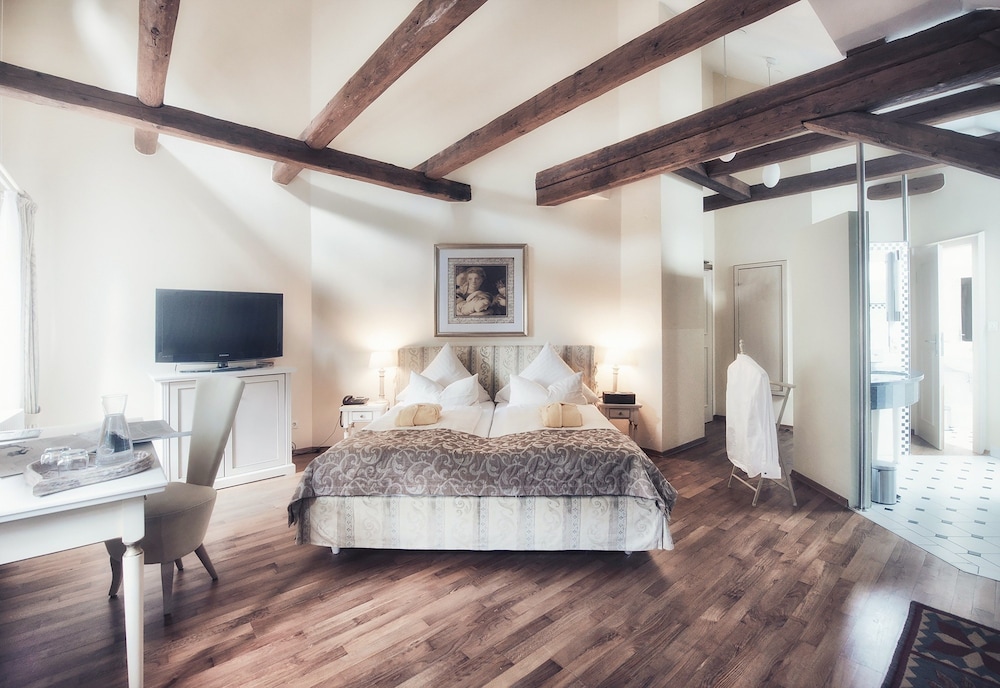 Junior Studio Suite, Garden View photo 1