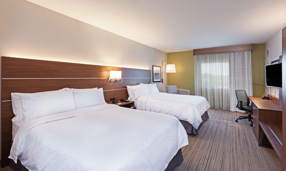 Room, 2 Queen Beds, Accessible, Non Smoking (Mobility)