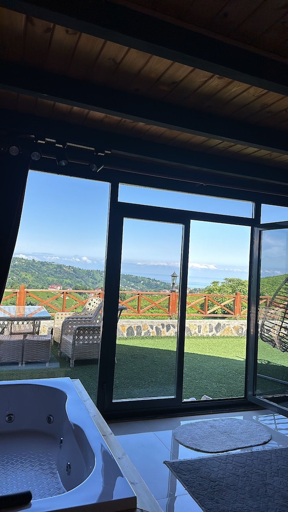 Basic Bungalow, Sea View photo 2