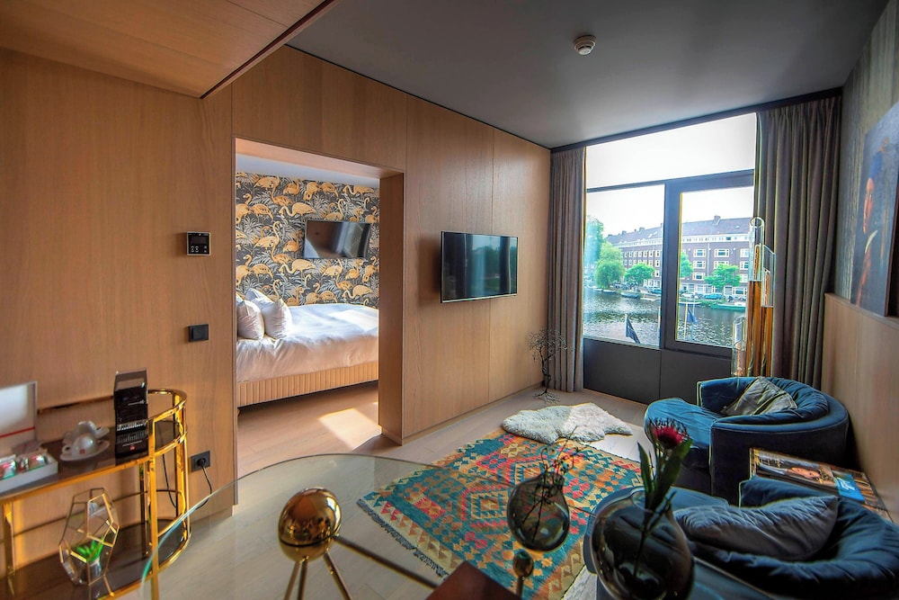 Design Suite, 1 Bedroom, Canal View photo 1