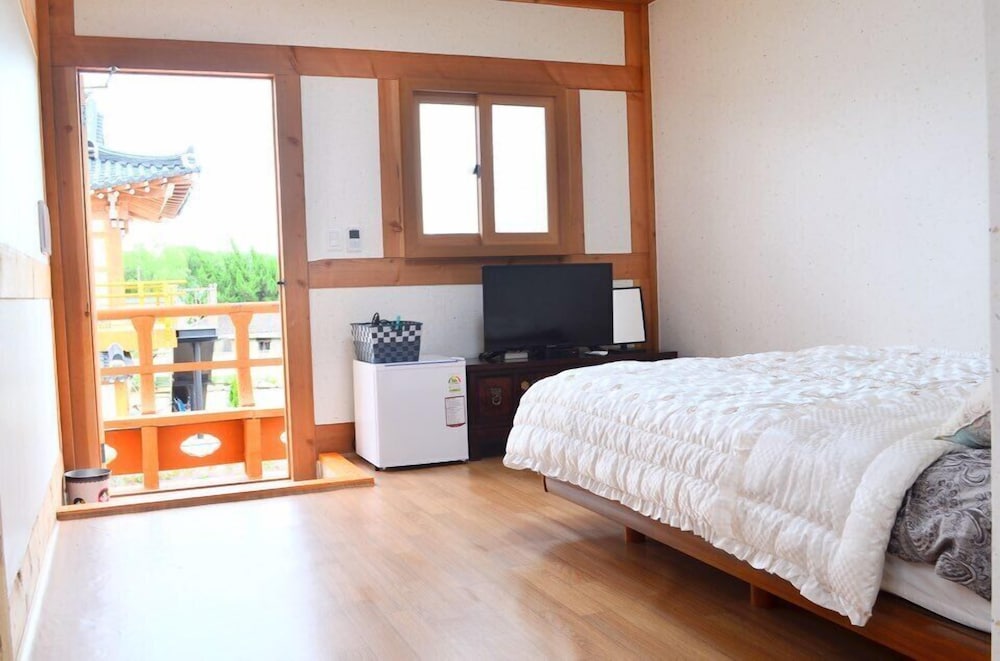 Standard Room - Photo 2