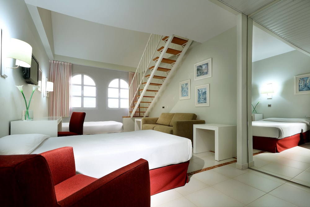 Family Room (for 4 people) - Photo 3