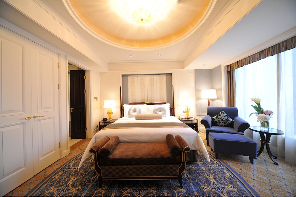 Deluxe Room - Photo 2