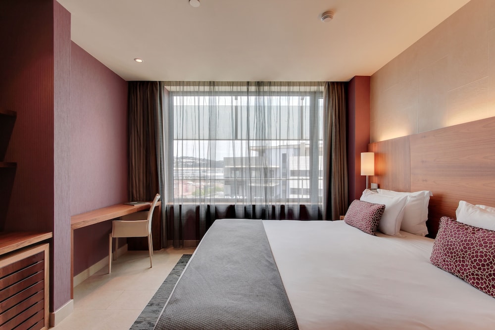 Double Room (Breakfast Included) - Photo 5