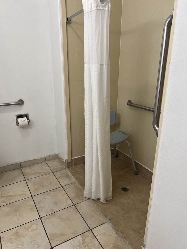 MATHIS DELUXE HOSPITALITY, Billede 2