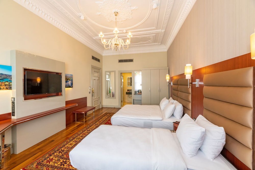 Standard Triple Room photo 2