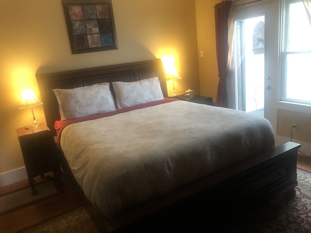 Room, Multiple Beds, Balcony (Stirling)