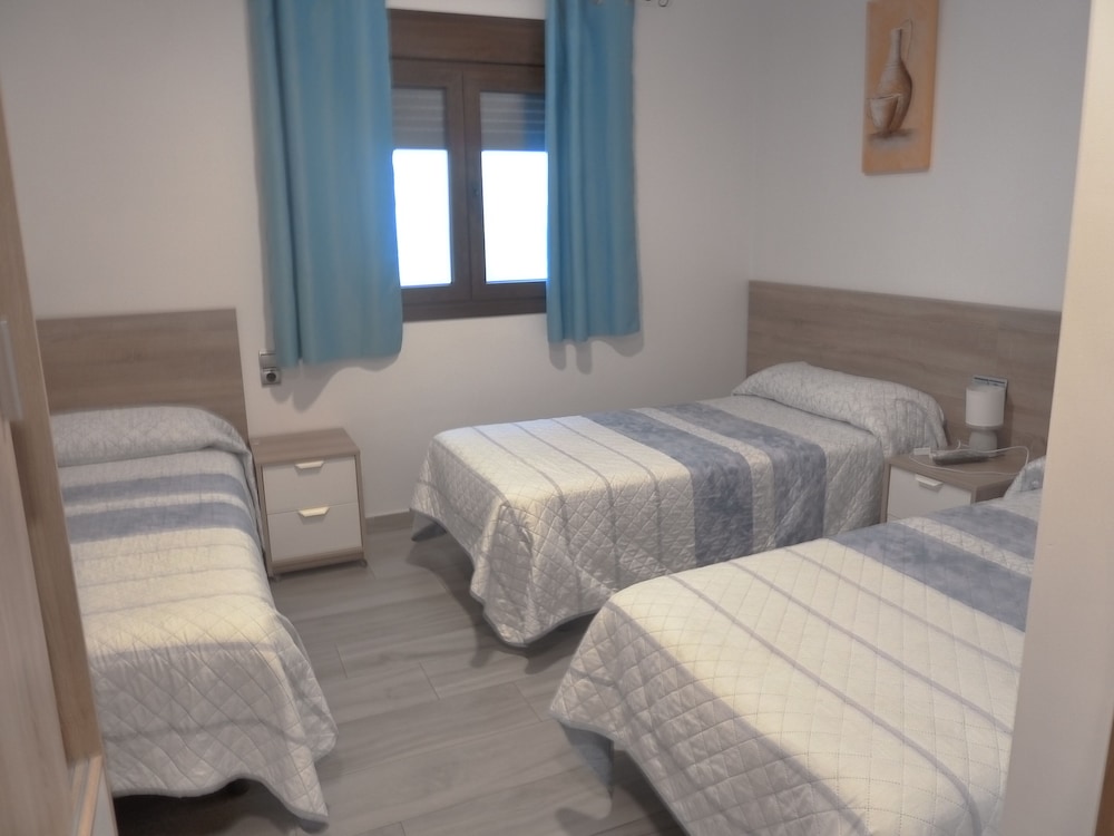 Habitación Triple Básica