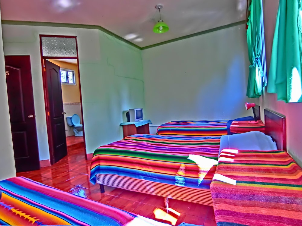 Standard Triple Room, 3 Twin Beds, Non Smoking photo 3