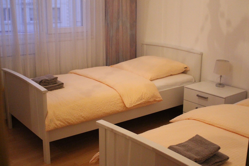 Apartment (1122) photo 1