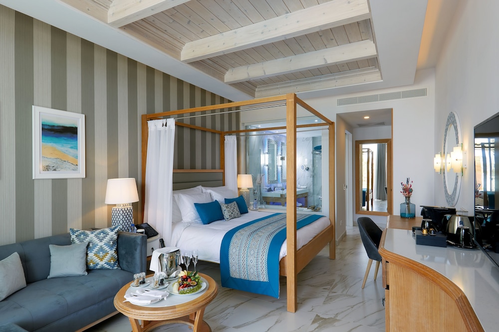 Superior Cabana, Private Garden, Sea View
