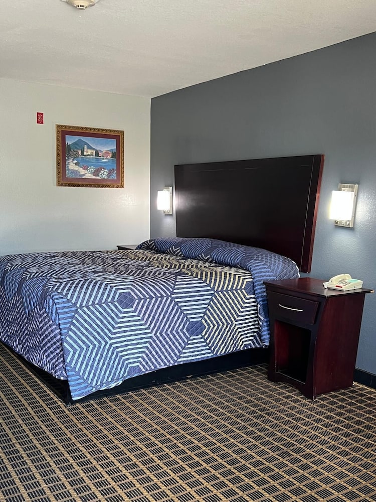 Room, 1 King Bed, Accessible, Non Smoking photo 2