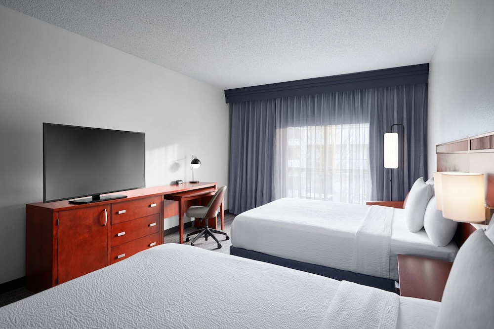 Room, 2 Queen Beds (Hearing Accessible)