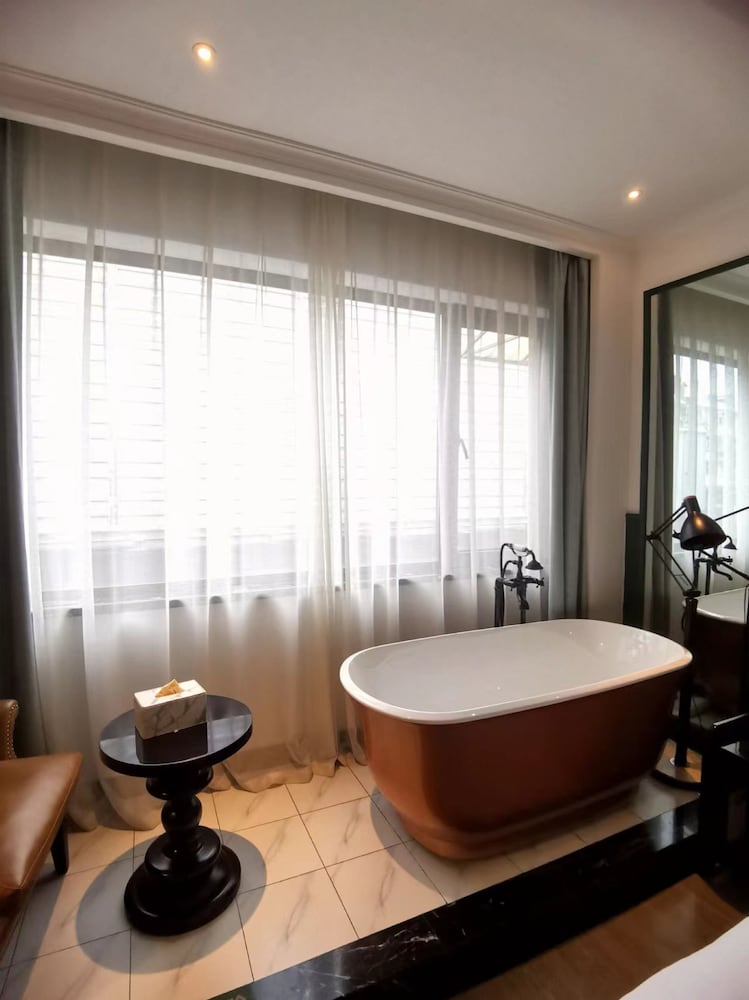 Premier Room, City View photo 3