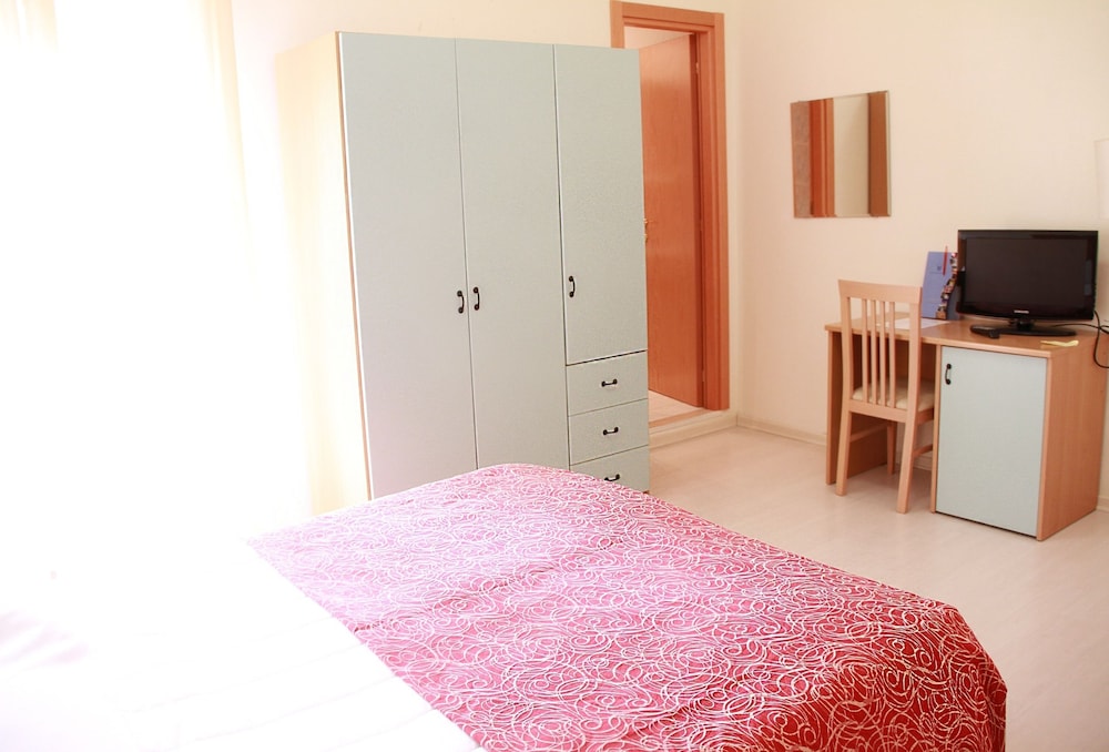 Triple Room - Photo 3