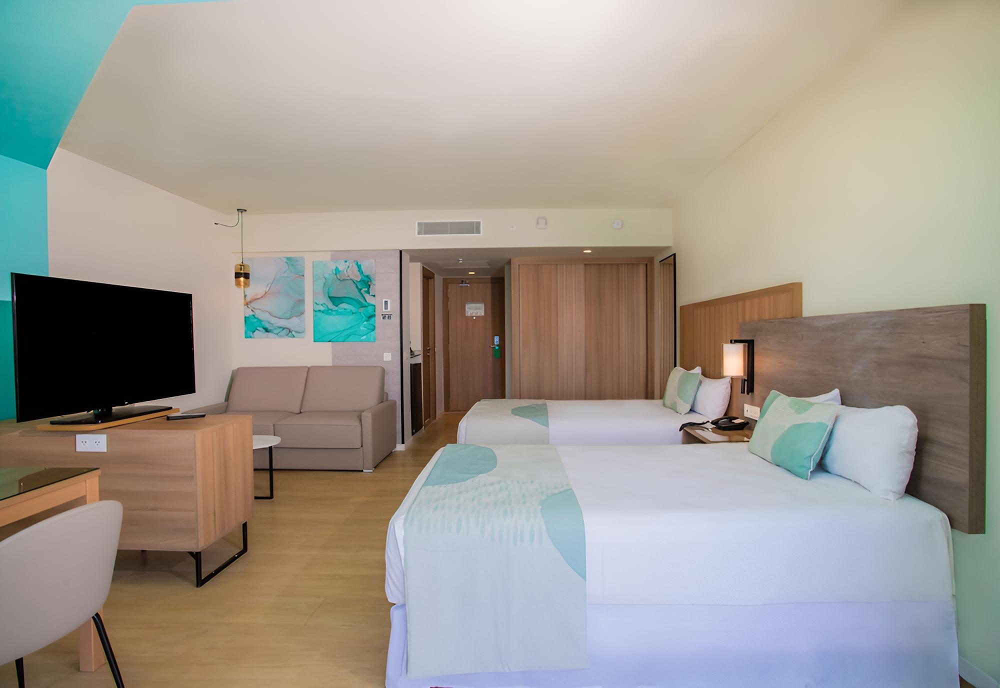 Junior Suite, Oceanfront (Elite Club, B2C-US) - Photo 2