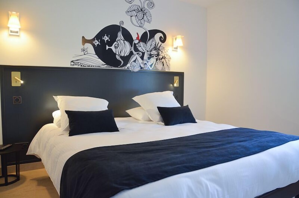 Deluxe Room (Suite) photo 1