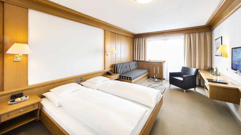 Standard Double Room, Balcony (Stueva) photo 1