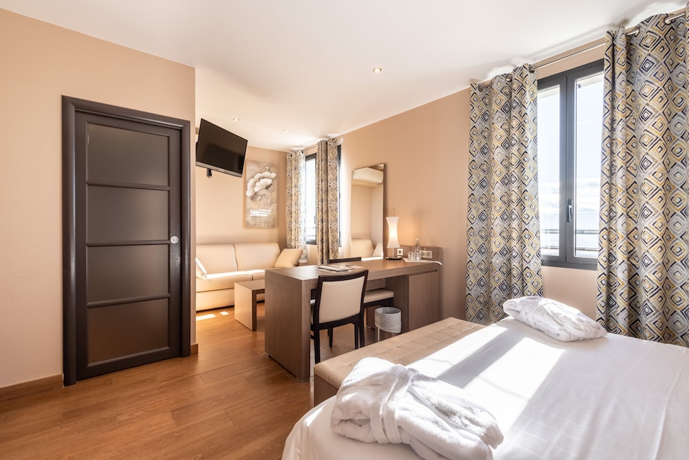 Premium Room photo 3