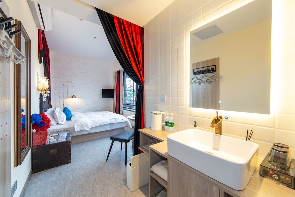 Premium Double Room photo 3