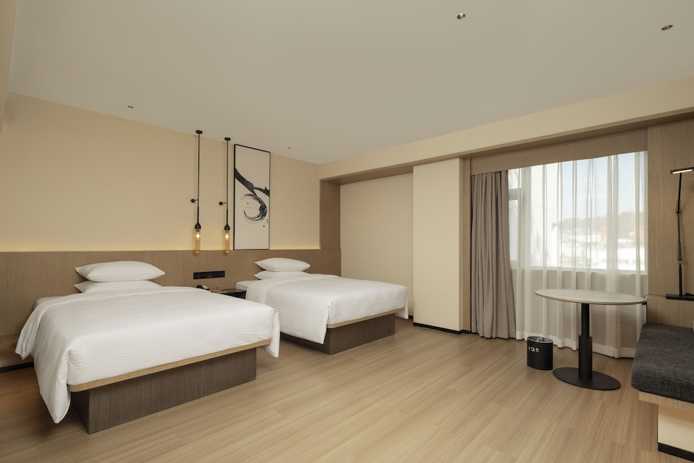 Premium Room, 2 Double Beds, City View photo 1