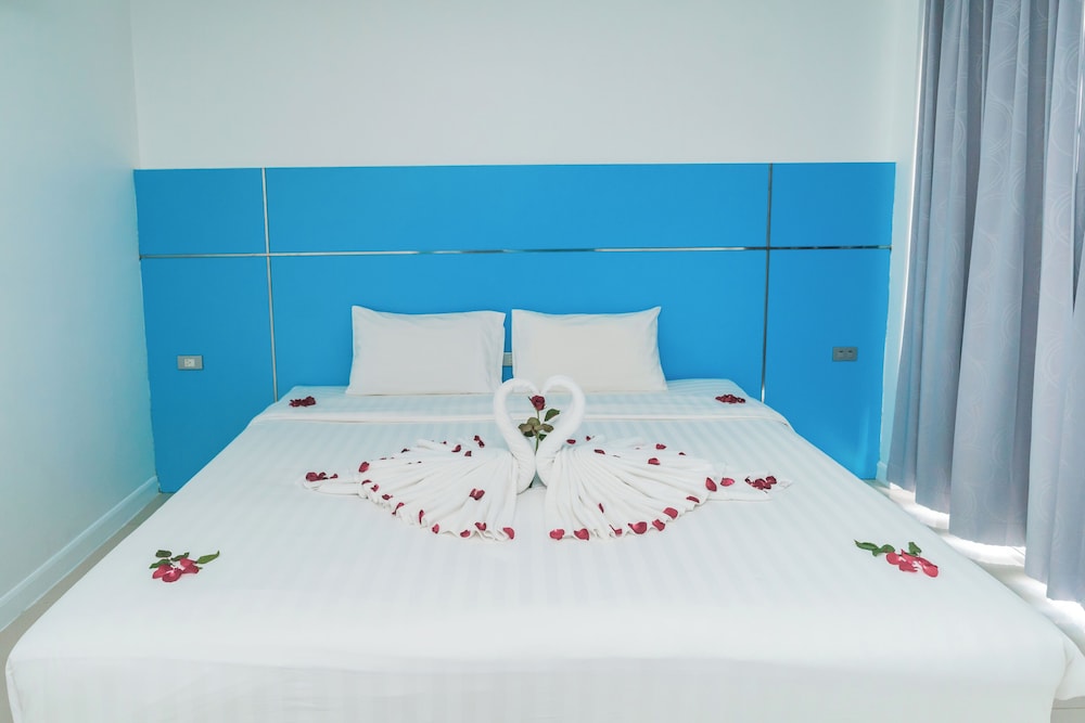 Standard Double or Twin Room, No Windows - Photo 1