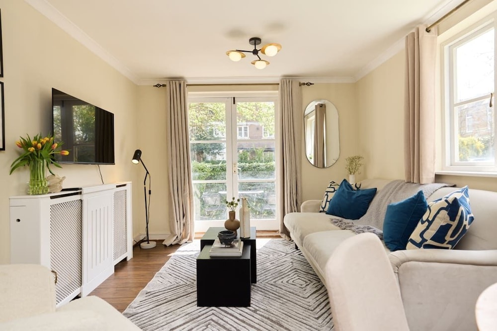 Apartment (2 Bedrooms)